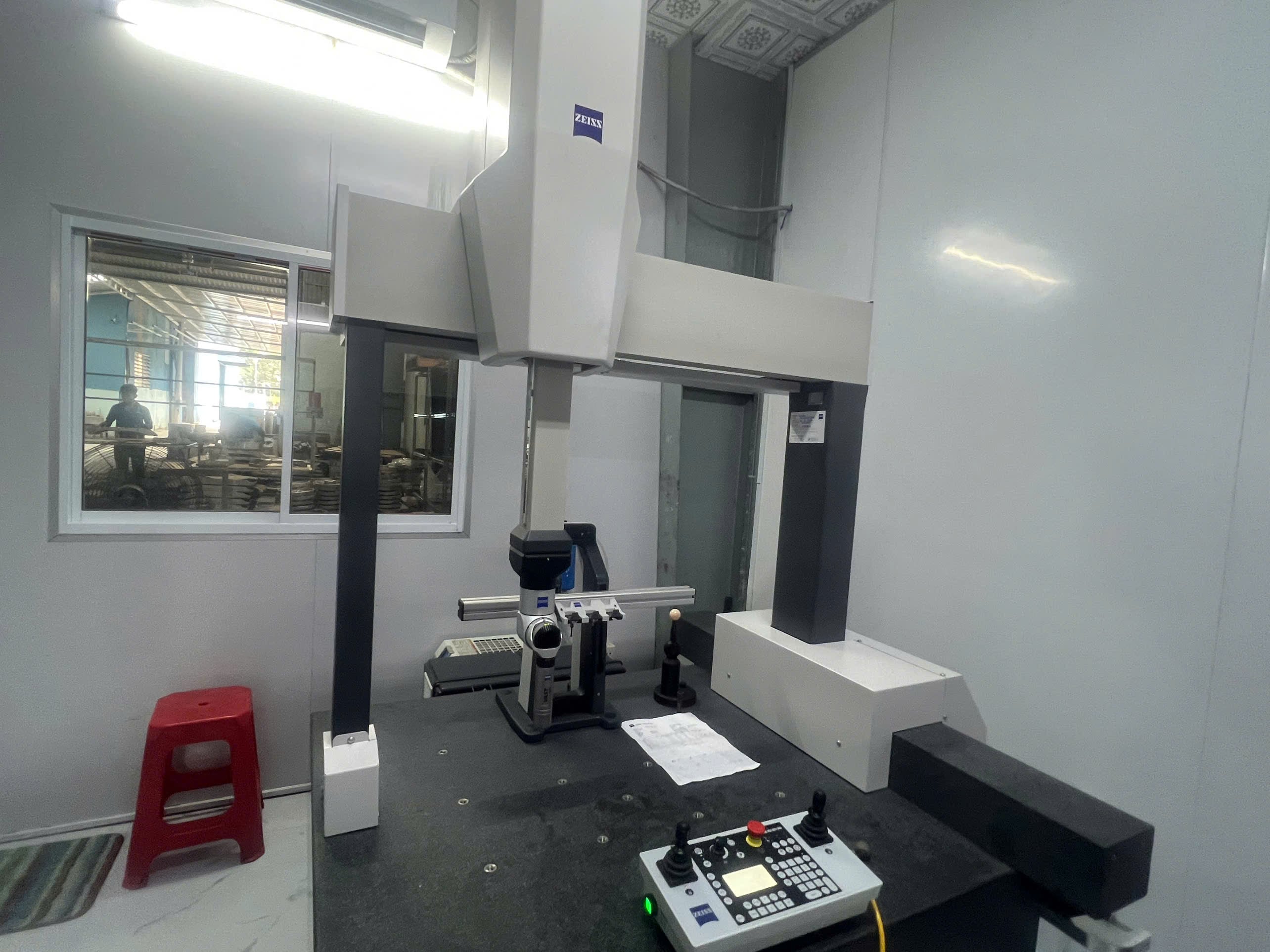 Coordinate Measuring Machine